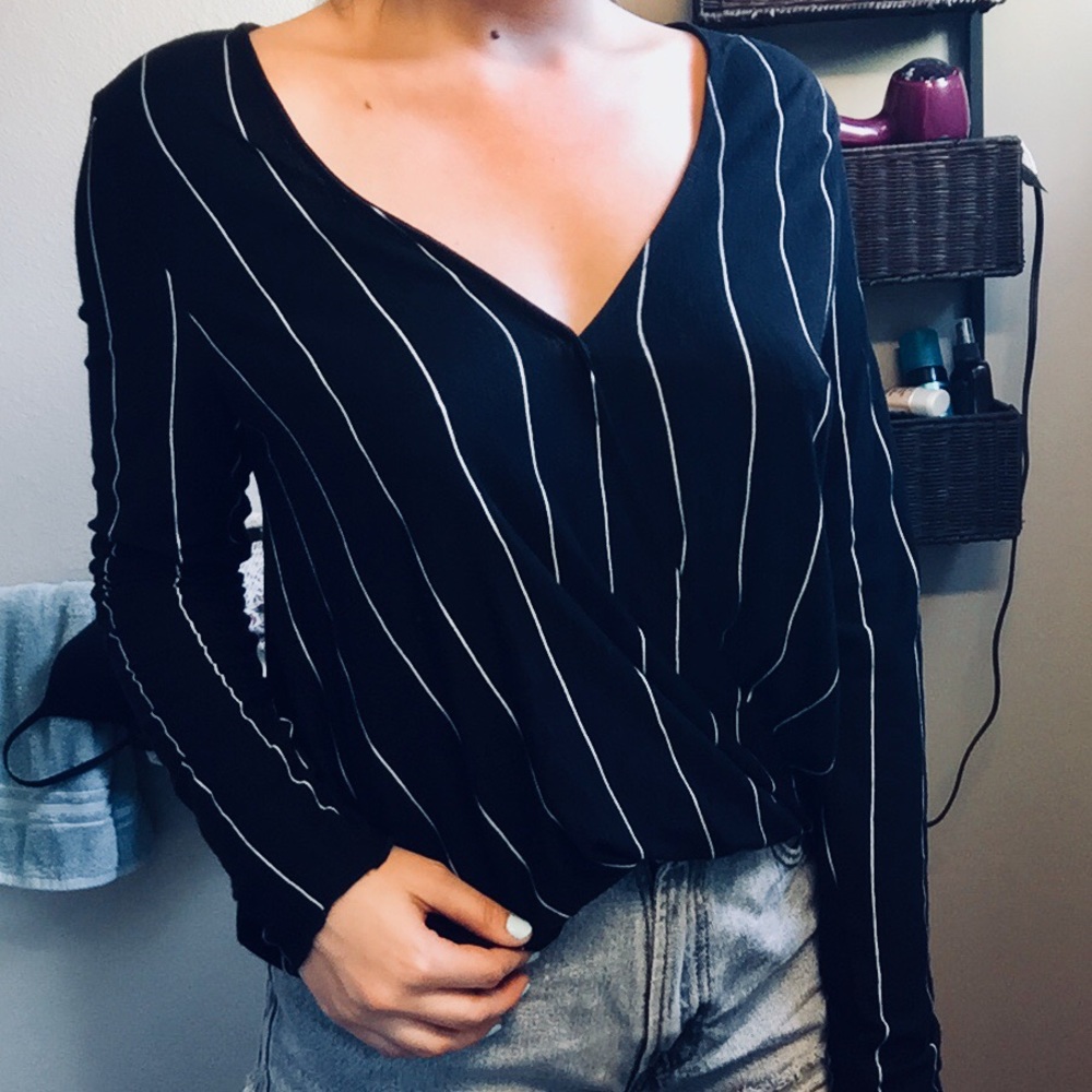 Nordstrom long sleeve black & white stripe shirt